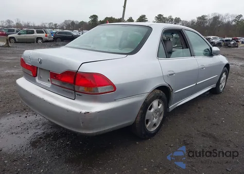 2002 Honda Accord 3.0 Ex z USA, uszkodzony, nr VIN 1HGCG165X2A081430
